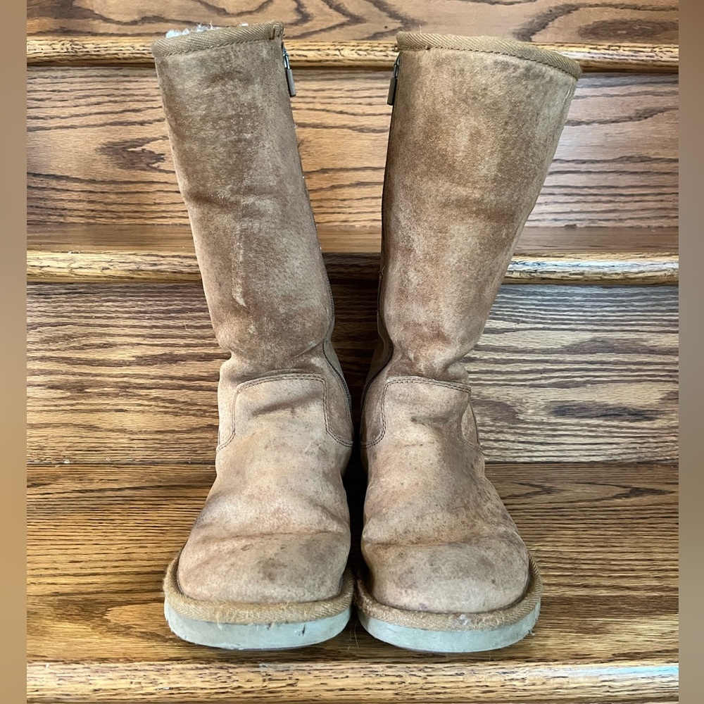 Ugg Leather Sheepskin Lined Boots Size 7